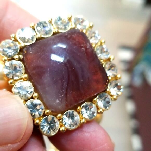 GORGEOUS CULTURED PEARLS AND BEAUTIFUL PURPLE STONE SURROUNDED BY CZS NECKLACE!! - Picture 8 of 8